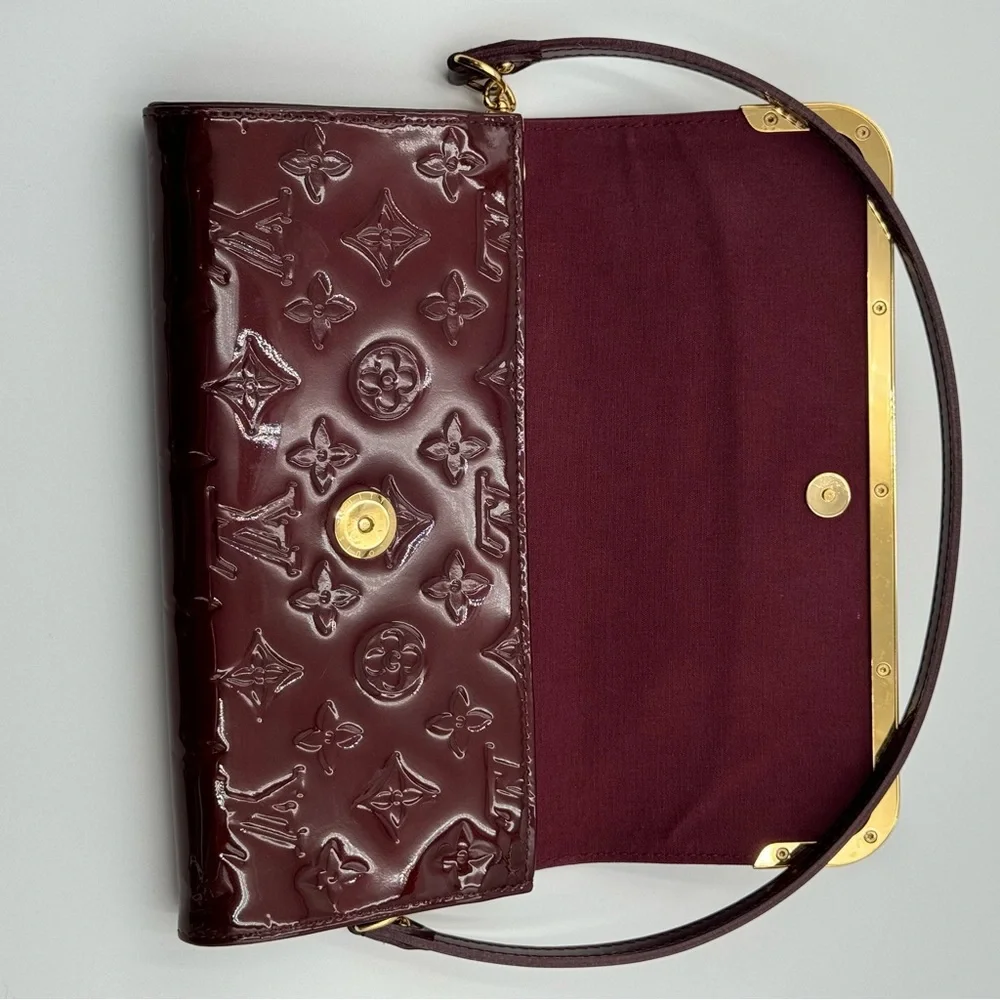 (SOLD) Louis Vuitton Vernis Patent Leather Amarante Shoulder Bag - Picture 7 of 11